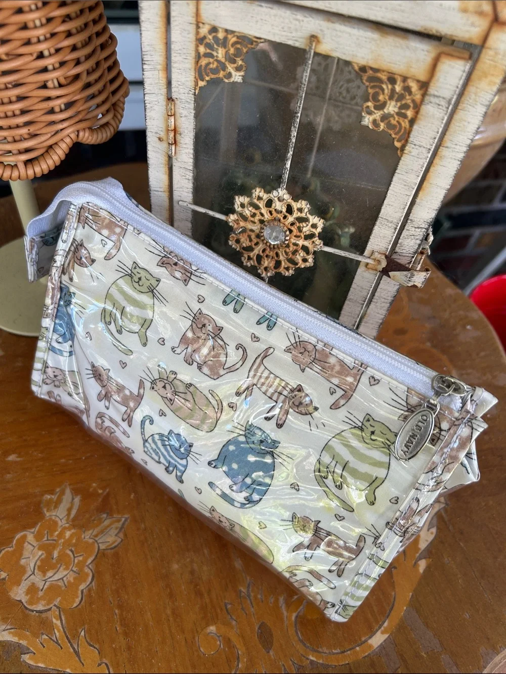 Cat Print Vinyl Cosmetic Bag